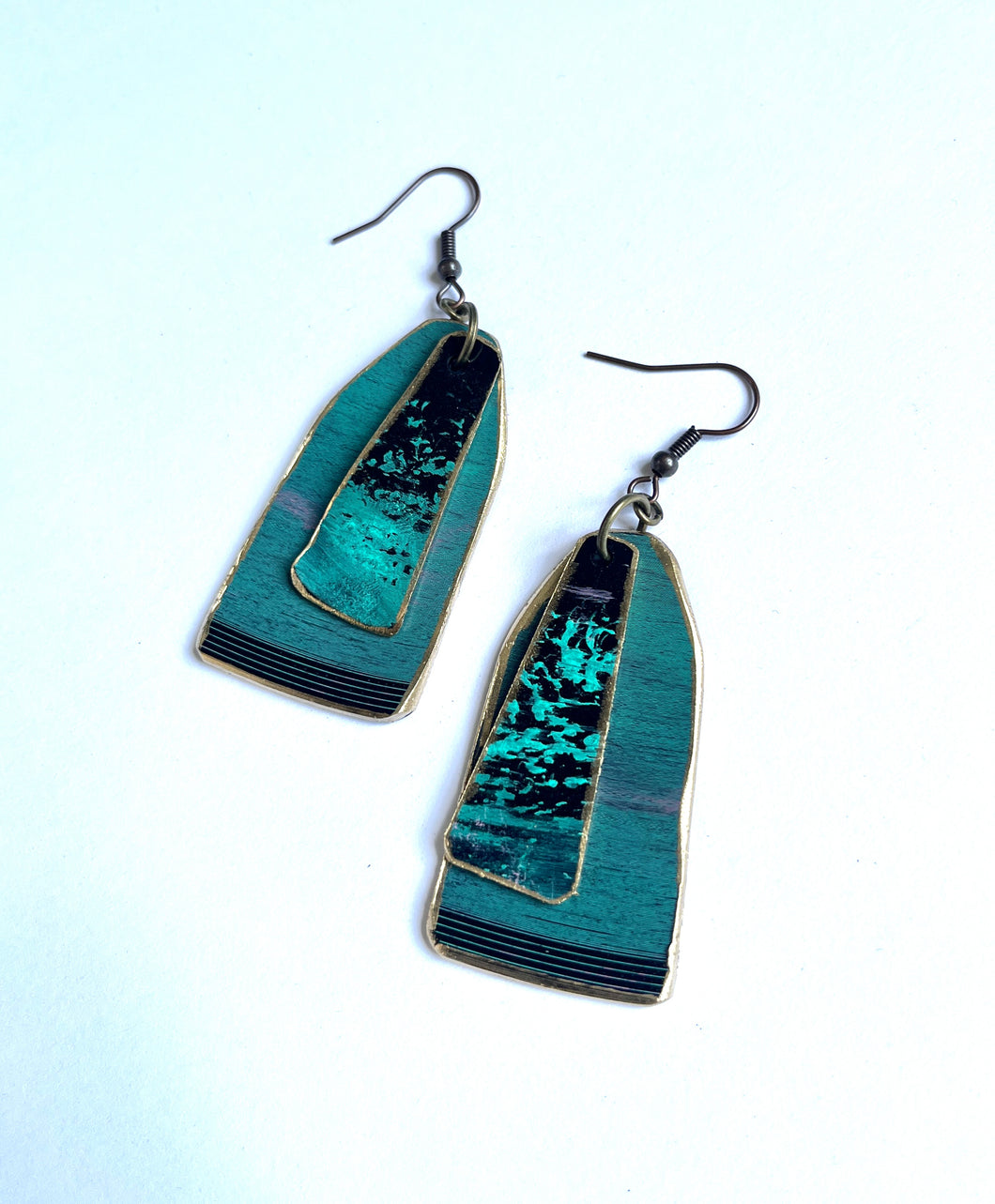 Double dangle (turquoise/ black/ gold)